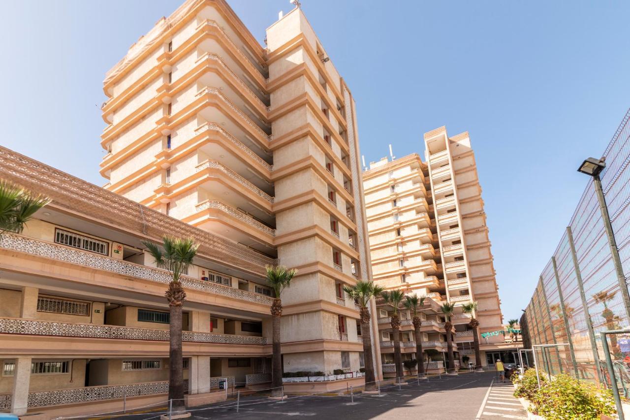 Homeforguest Modern And Recently Renovated Apartment In Arona Arona  Luaran gambar